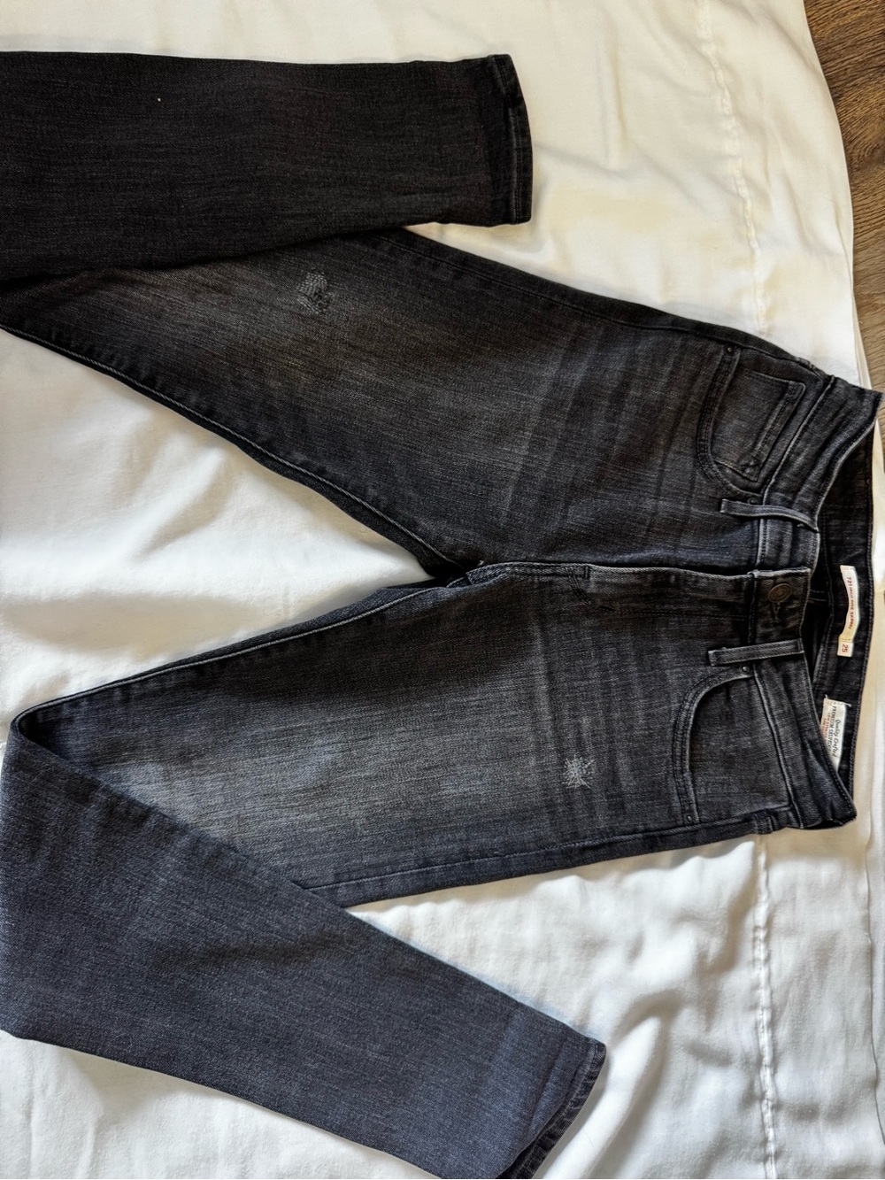 Levi’s 721 High Rise Skinny Jeans Size 25 Washed Black Stretch Denim